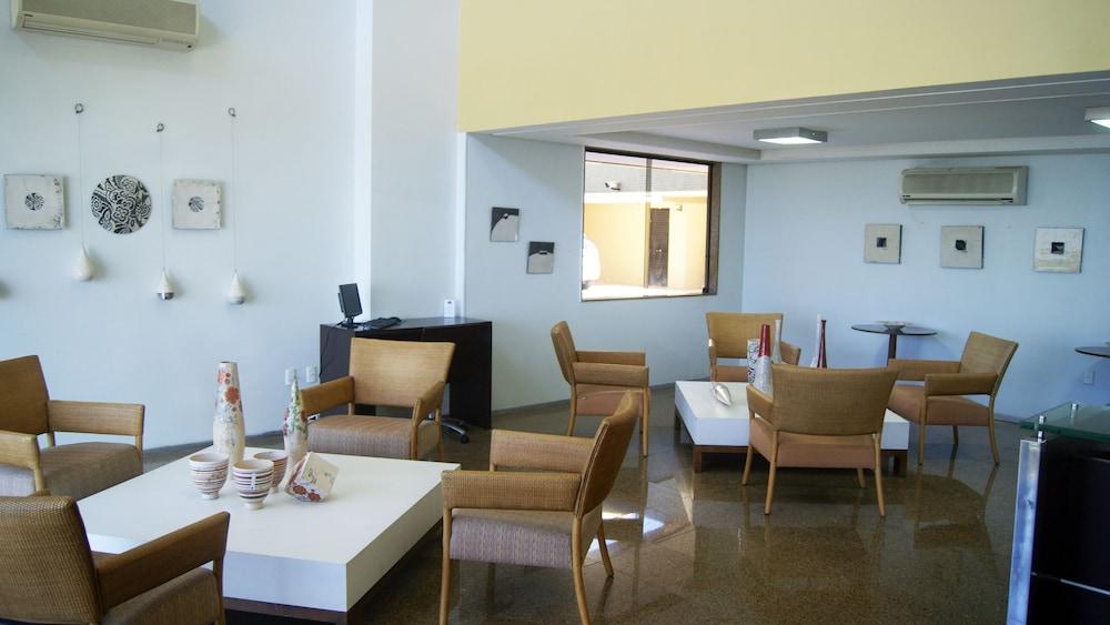 Cjc Short Stay Natal Buitenkant foto